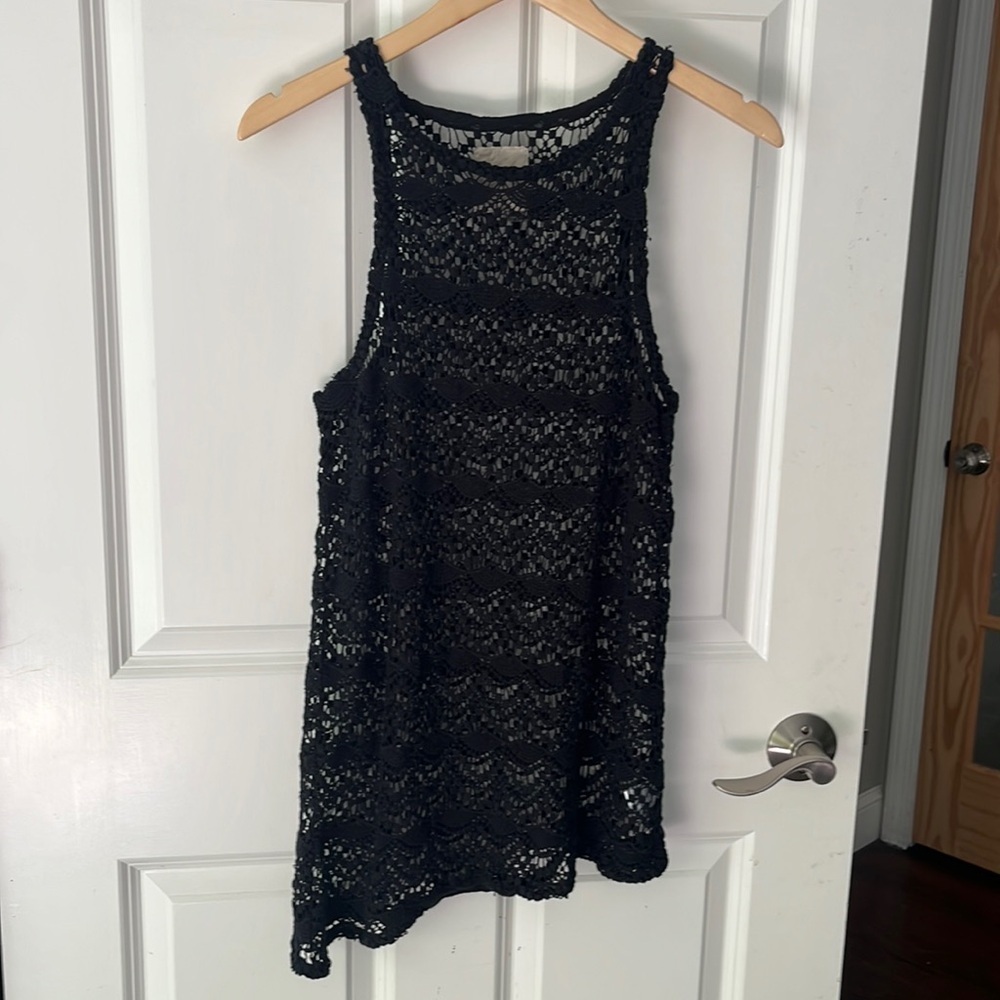CHASER Black Spanish Lace Asymmetric Tank Small